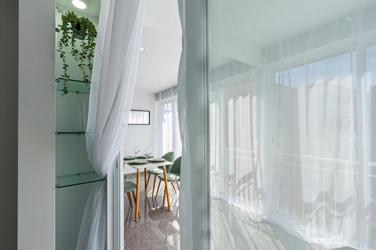 Virginia Levante Beach Apartments Benidorm Luaran gambar